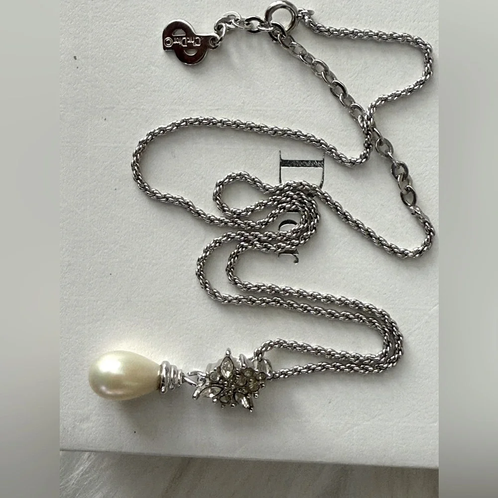 CHRISTIAN DIOR Pearl Rhinestone Silver Tone Necklace - Picture 4 of 7